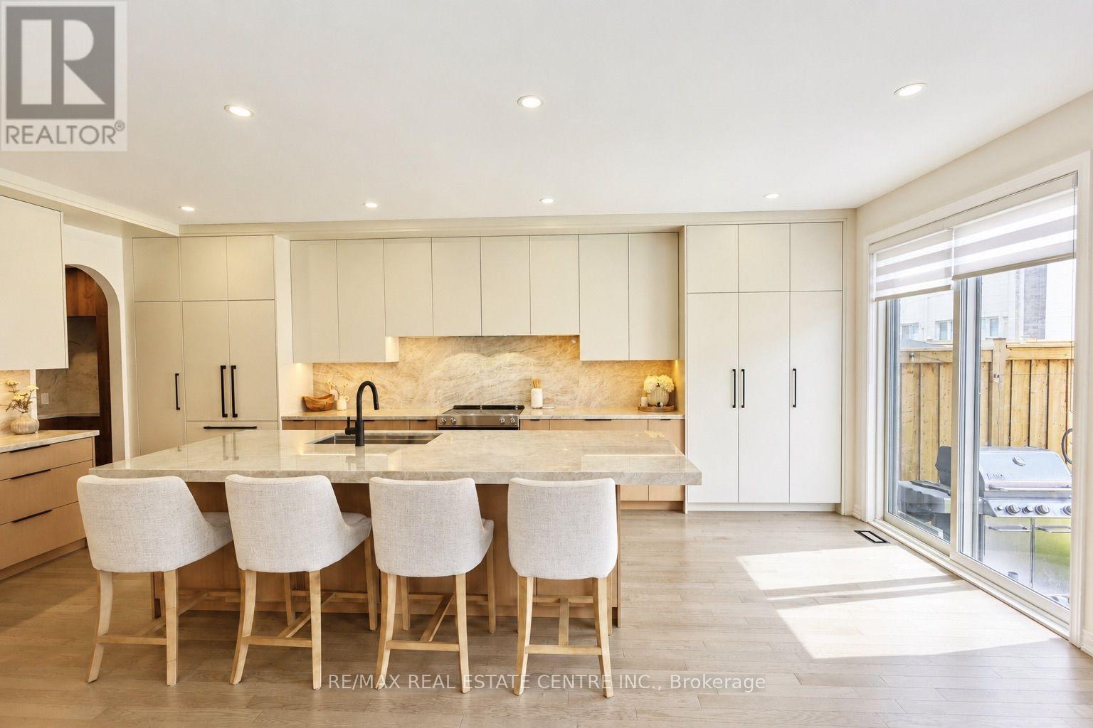 120 BUSATO DRIVE - 12