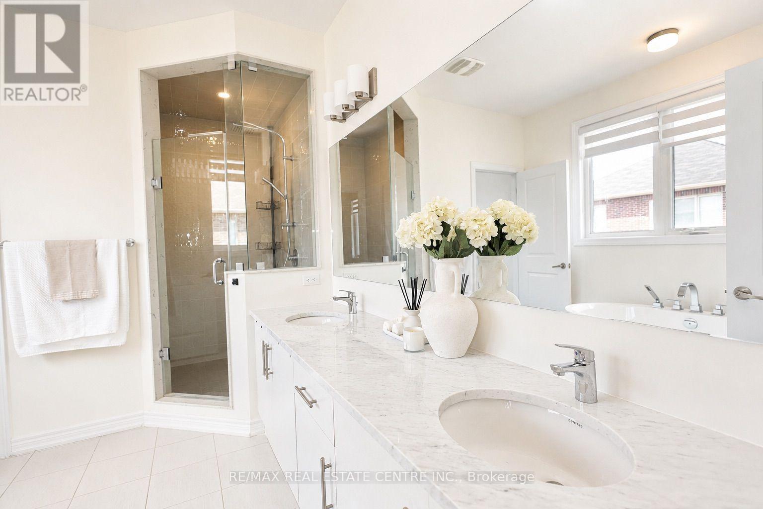 120 BUSATO DRIVE - 22