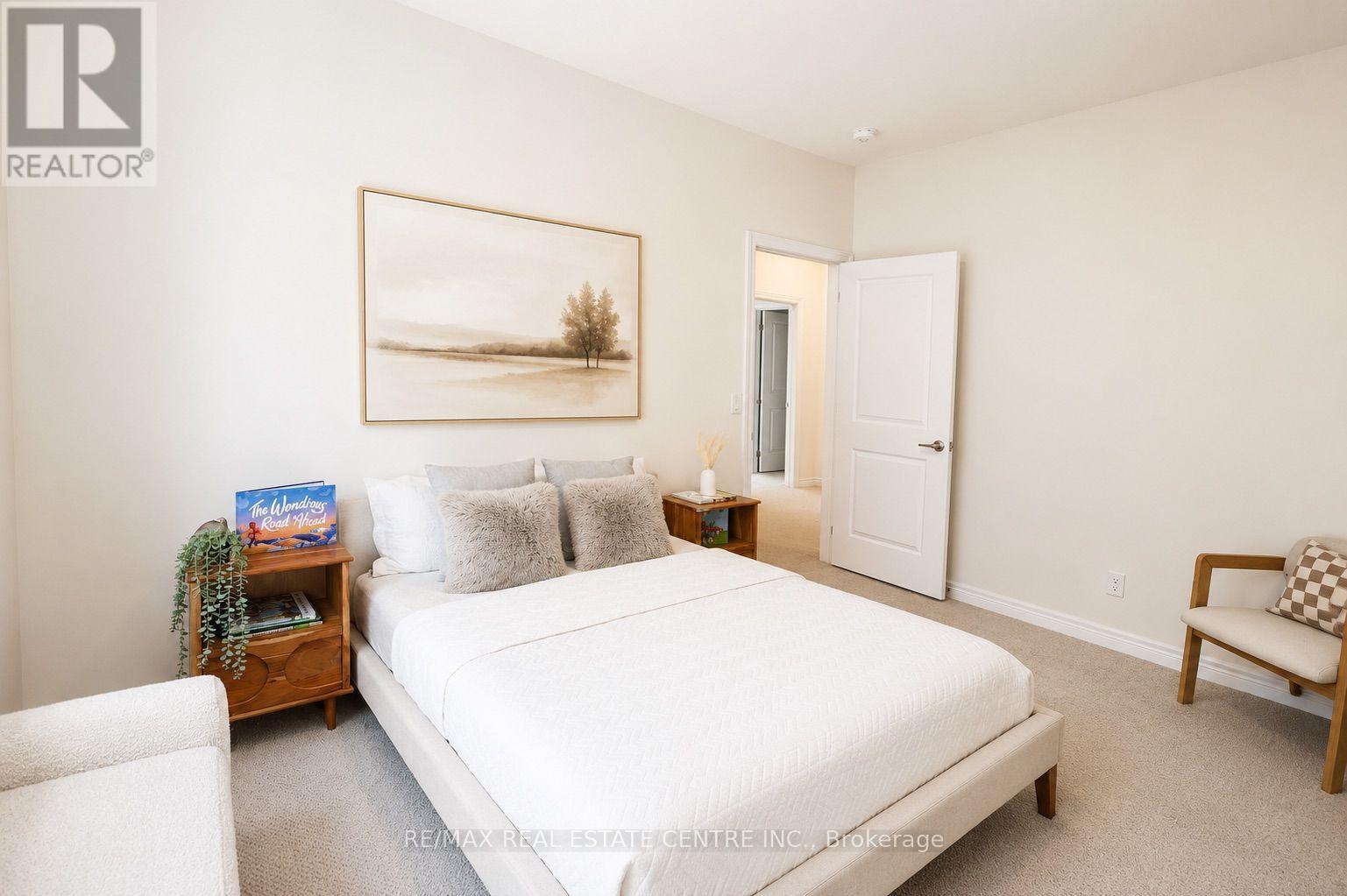 120 BUSATO DRIVE - 26