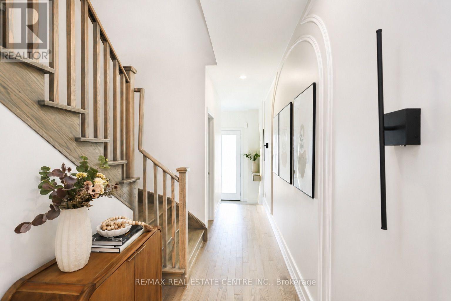 120 BUSATO DRIVE - 6