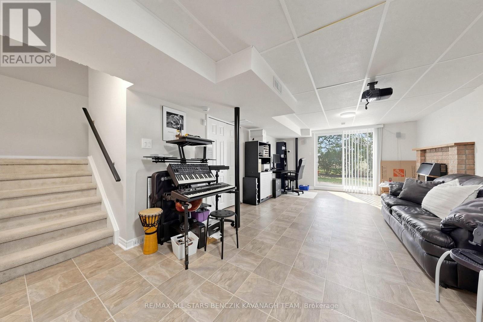 46 CRAWFORD ROSE DRIVE - Image 17