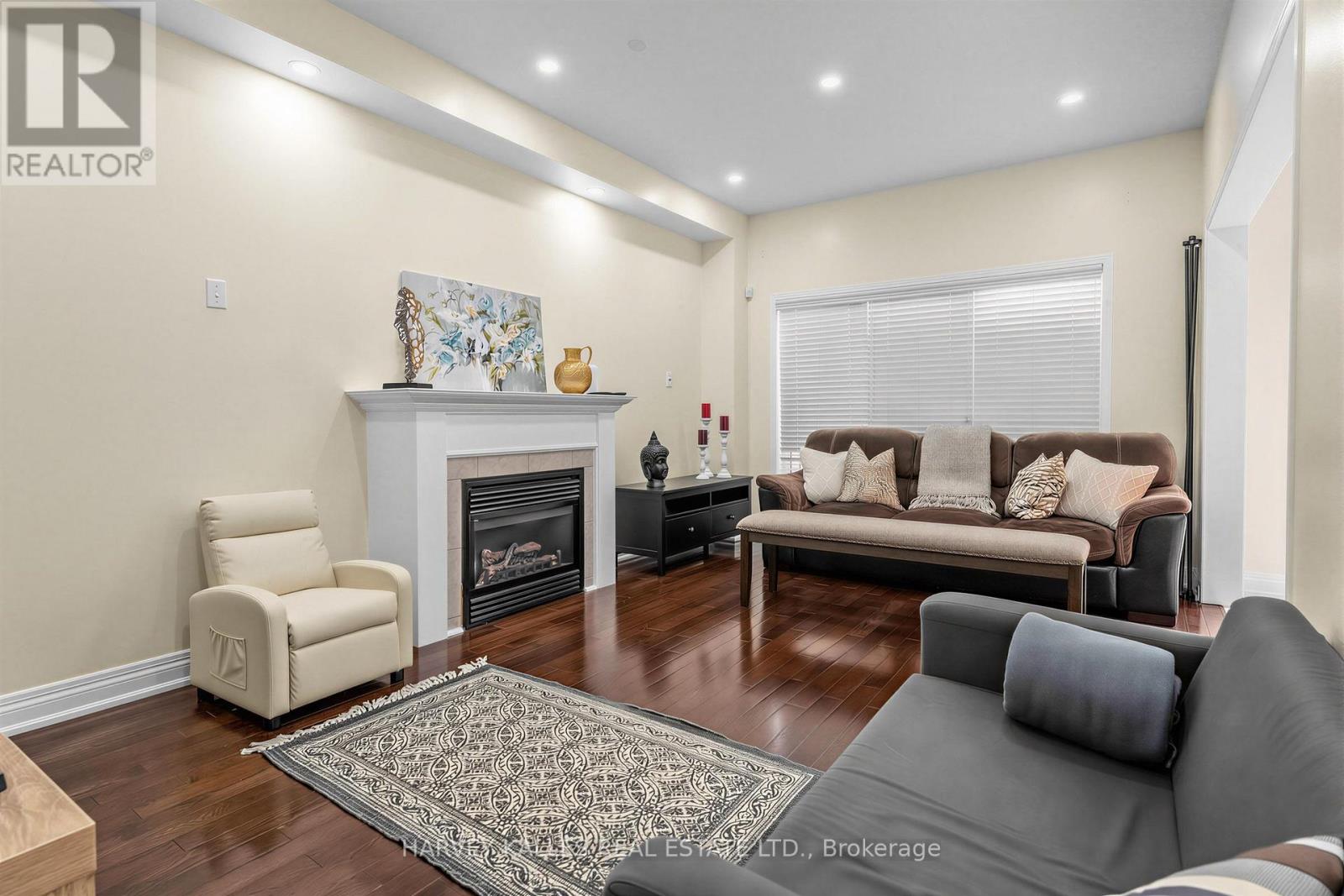 12 TIDEWATER ROAD - 12
