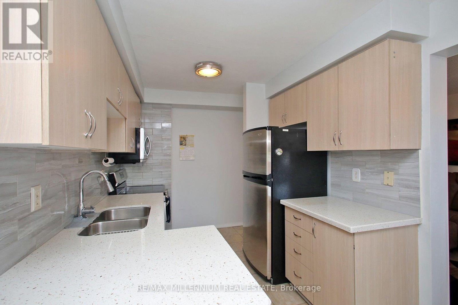 #20 20 KENWOOD DRIVE - 13