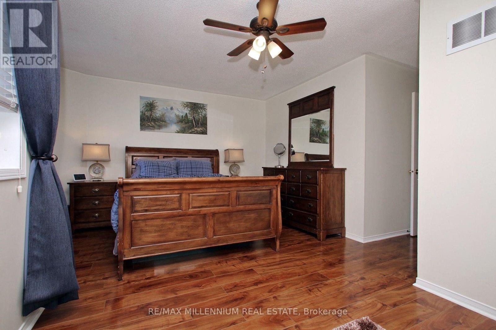 #20 20 KENWOOD DRIVE - 18