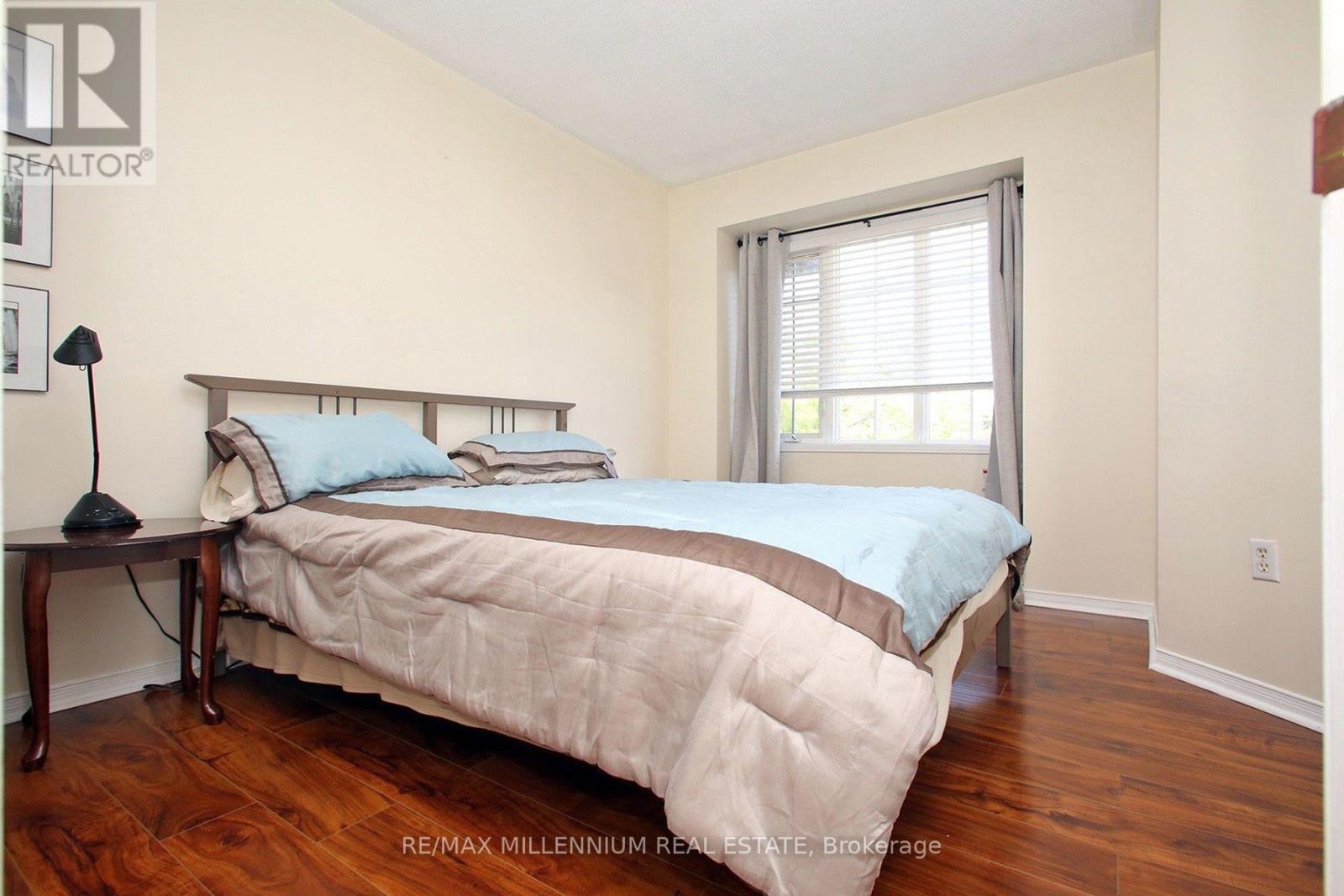 #20 20 KENWOOD DRIVE - 23