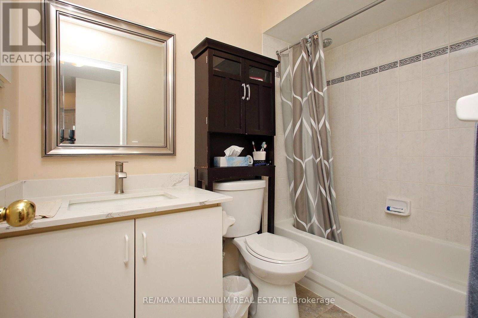 #20 20 KENWOOD DRIVE - 25