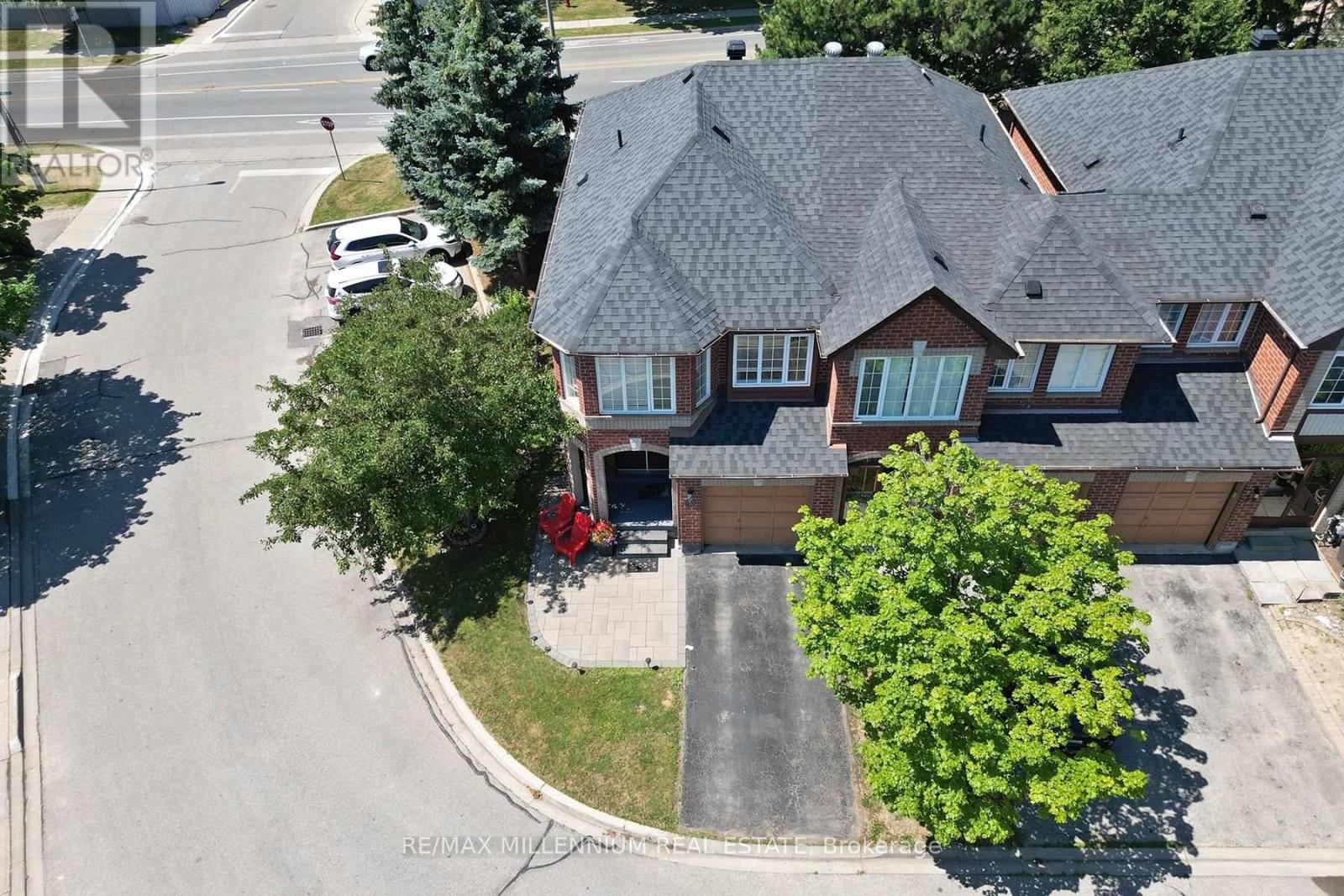 #20 20 KENWOOD DRIVE - 31