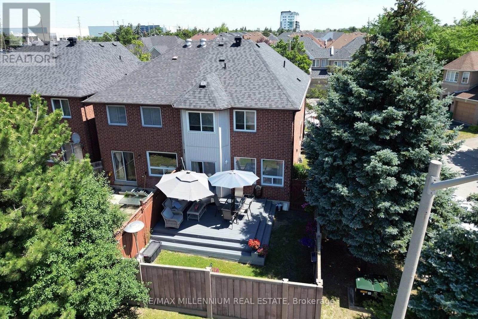 #20 20 KENWOOD DRIVE - 34