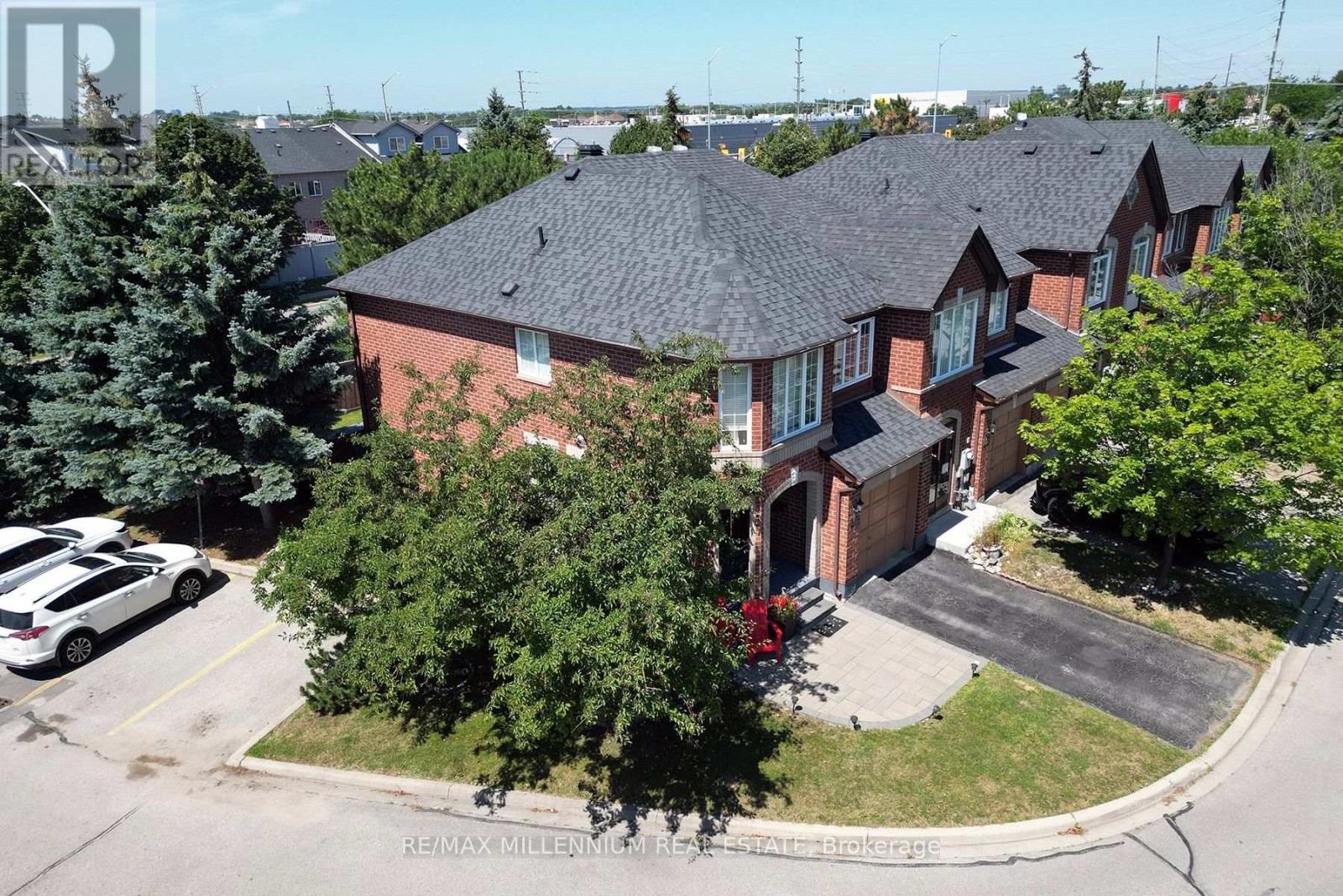 #20 20 KENWOOD DRIVE - 36