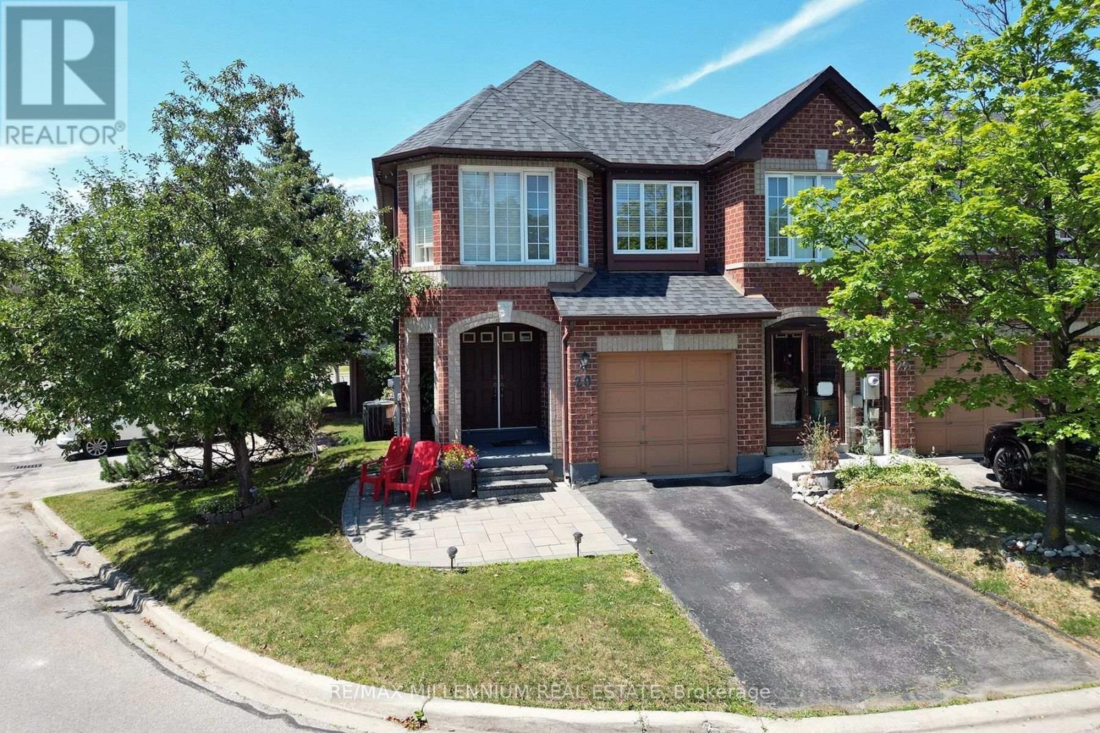 #20 20 KENWOOD DRIVE - 37