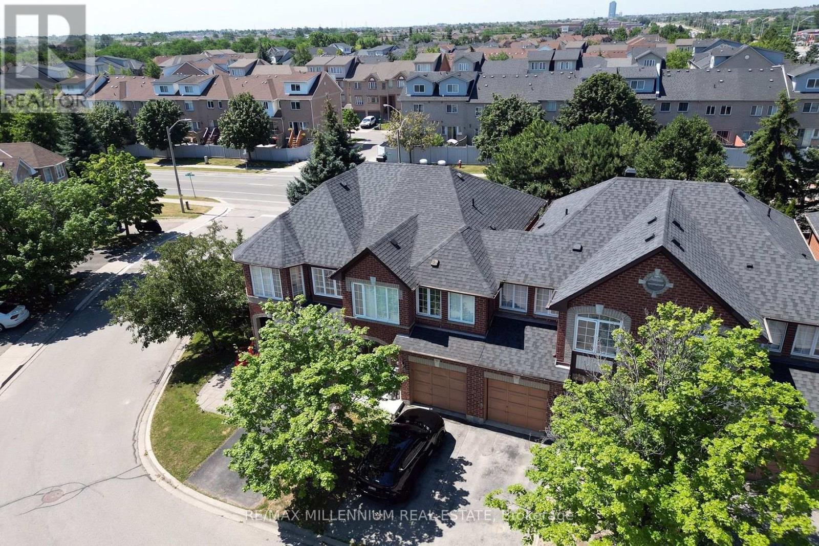 #20 20 KENWOOD DRIVE - 39