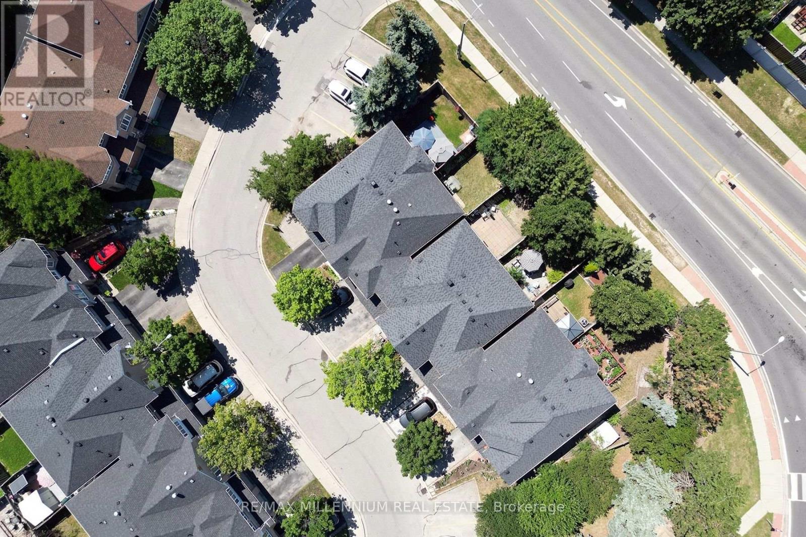 #20 20 KENWOOD DRIVE - 43