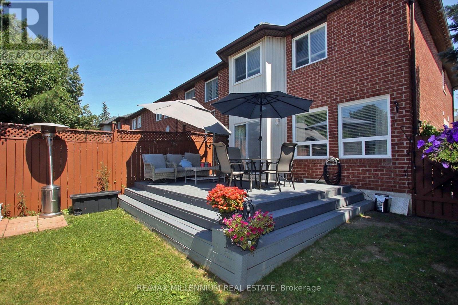 #20 20 KENWOOD DRIVE - 46