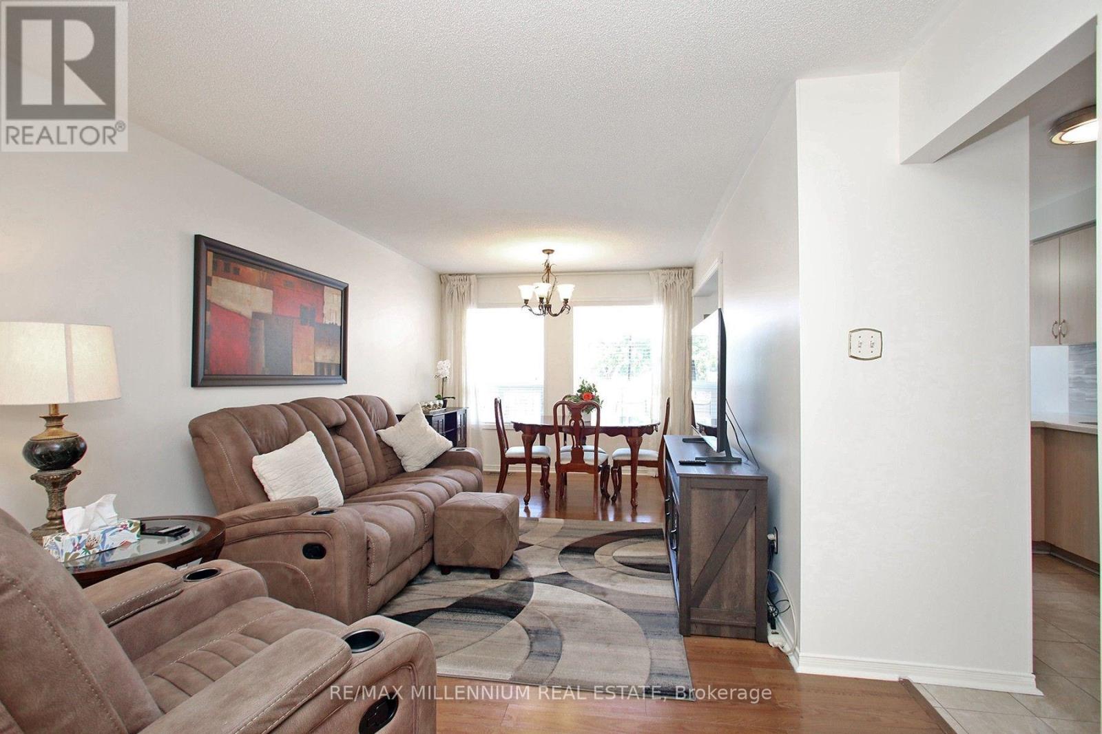 #20 20 KENWOOD DRIVE - 9
