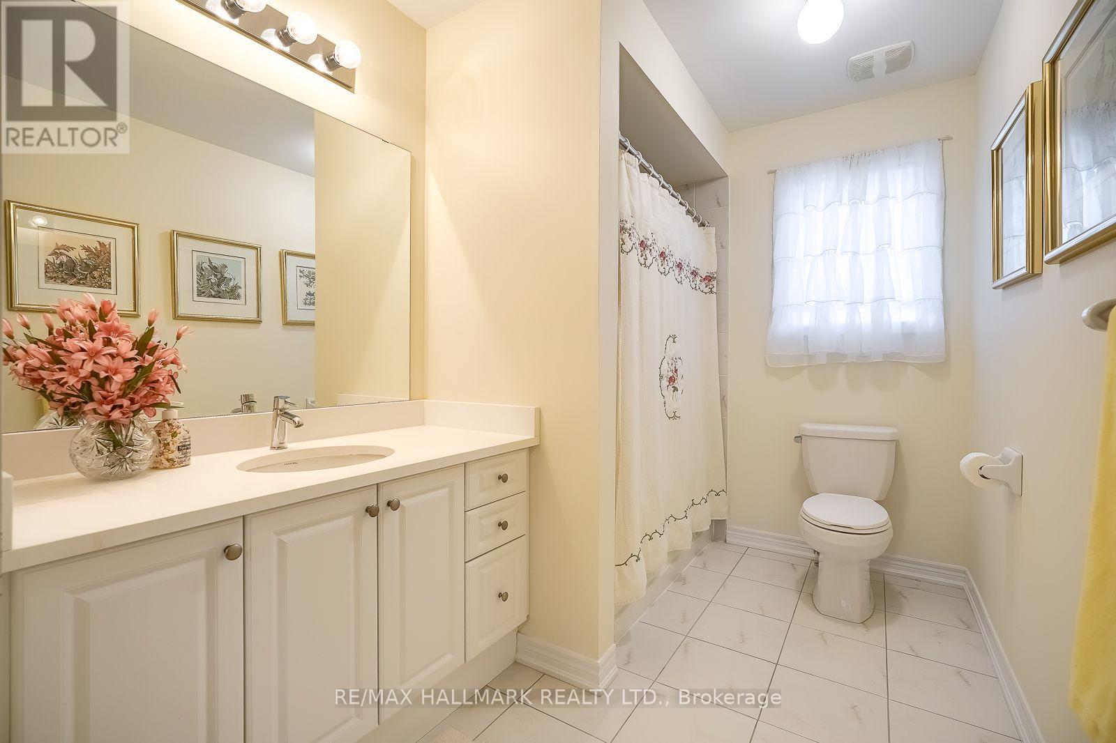 #51 18 AMARILLO ROAD - 36