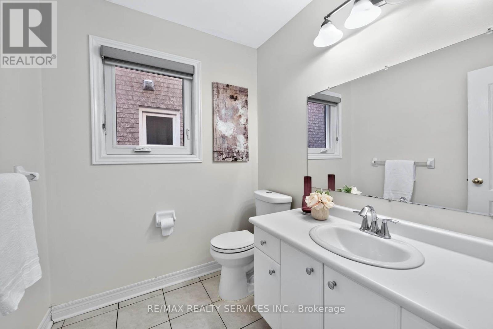 38 DEERGLEN DRIVE - 20