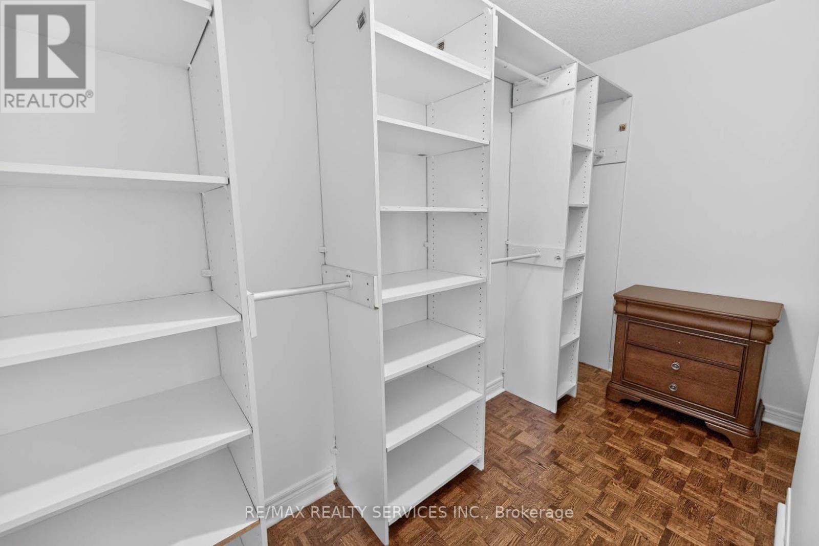 38 DEERGLEN DRIVE - 29