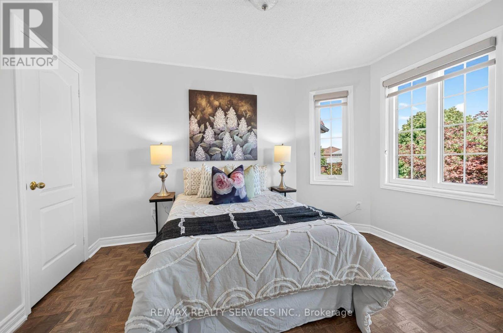 38 DEERGLEN DRIVE - 30