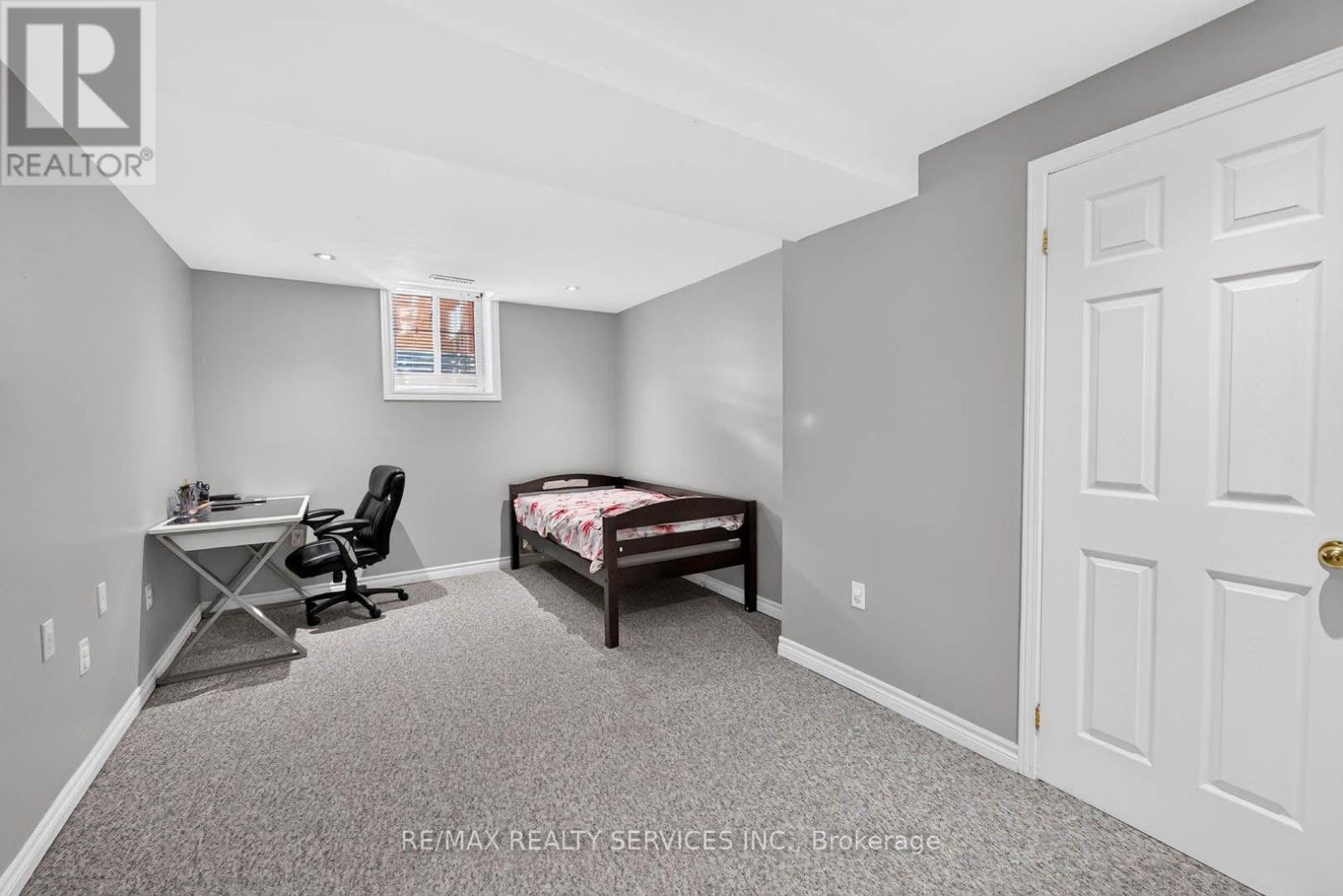 38 DEERGLEN DRIVE - 45