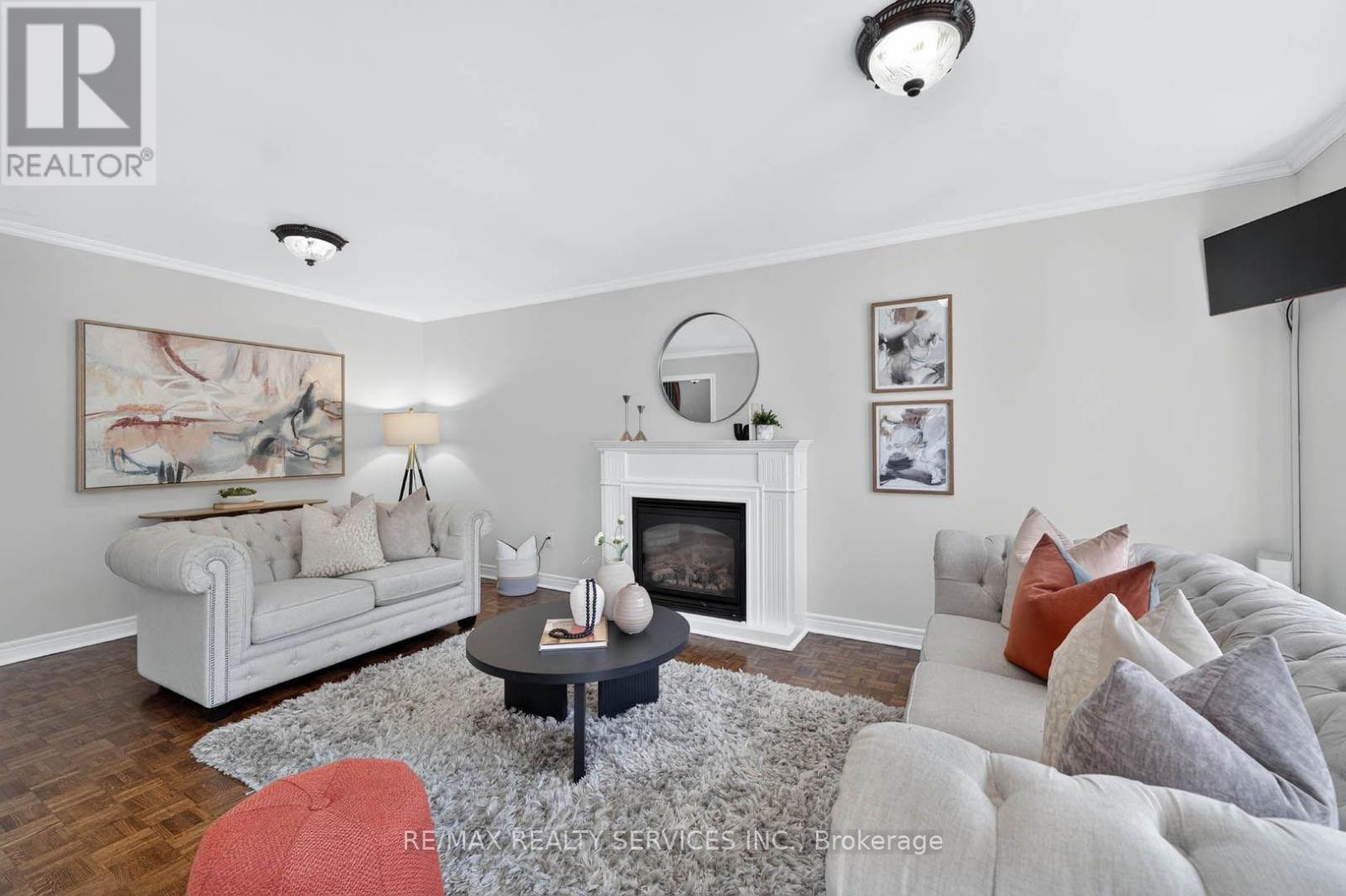 38 DEERGLEN DRIVE - 8