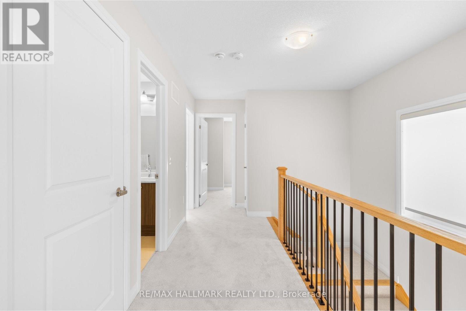 16 CROSSMORE CRESCENT - 16