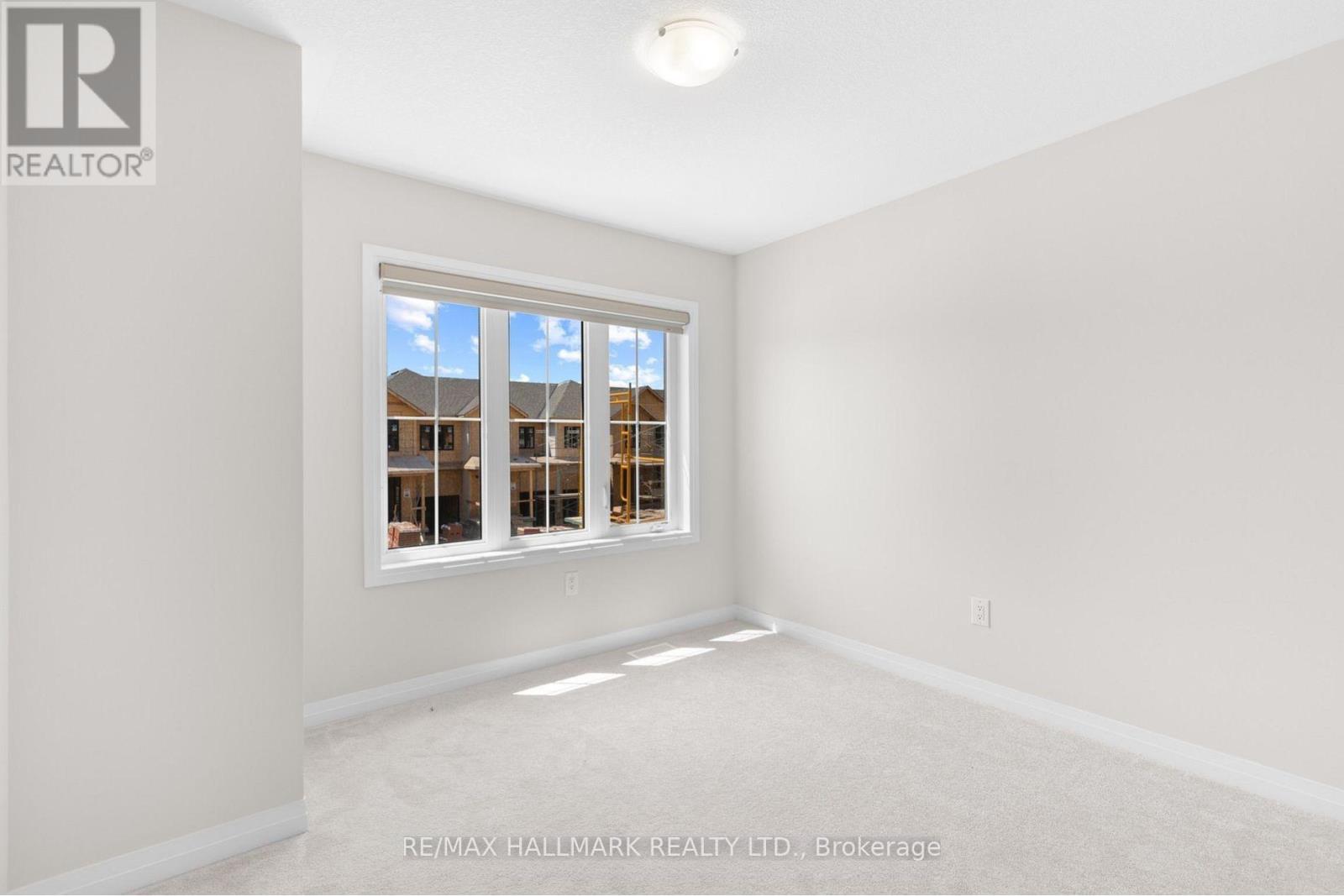 16 CROSSMORE CRESCENT - 18