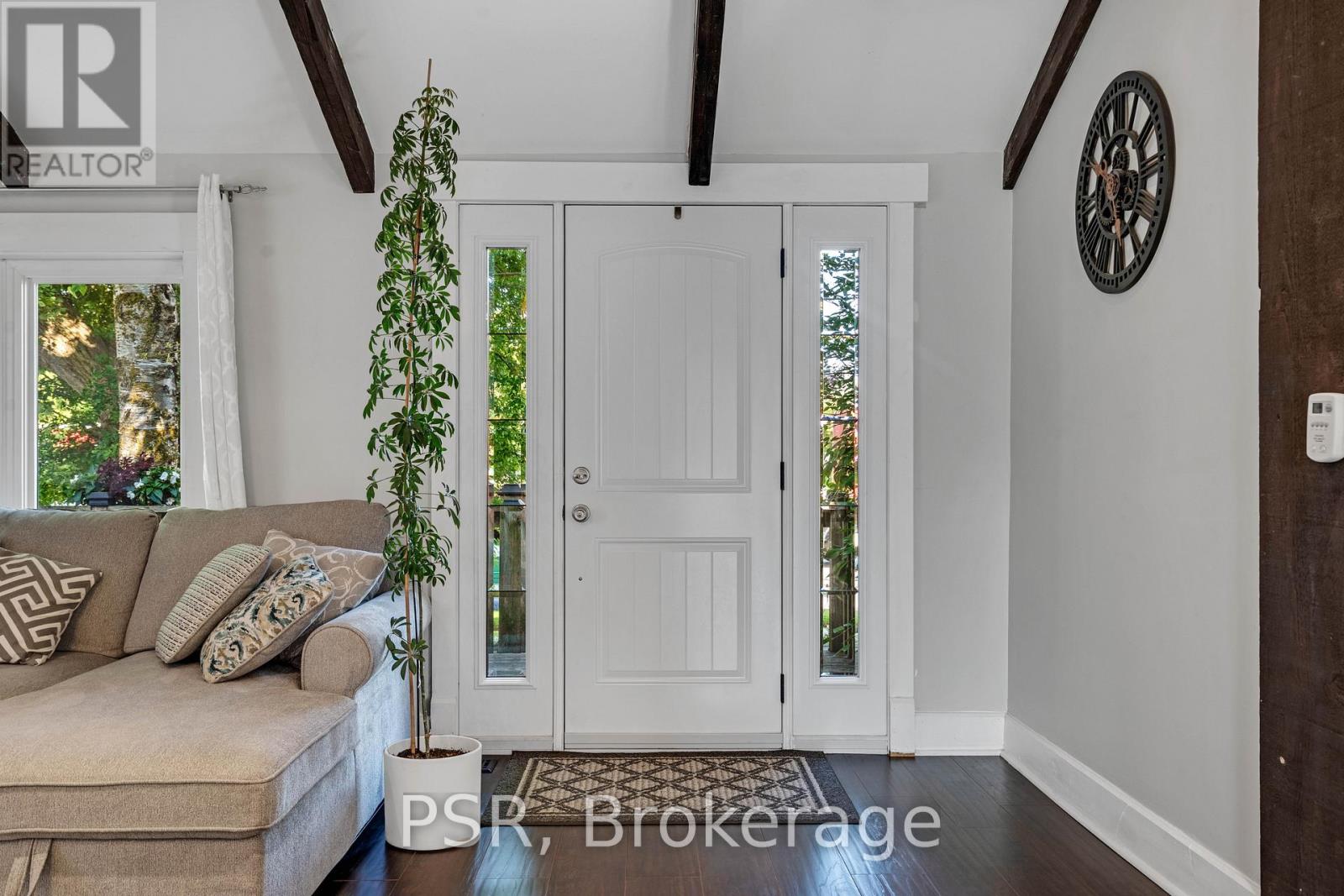 505 MAIN STREET E - 12