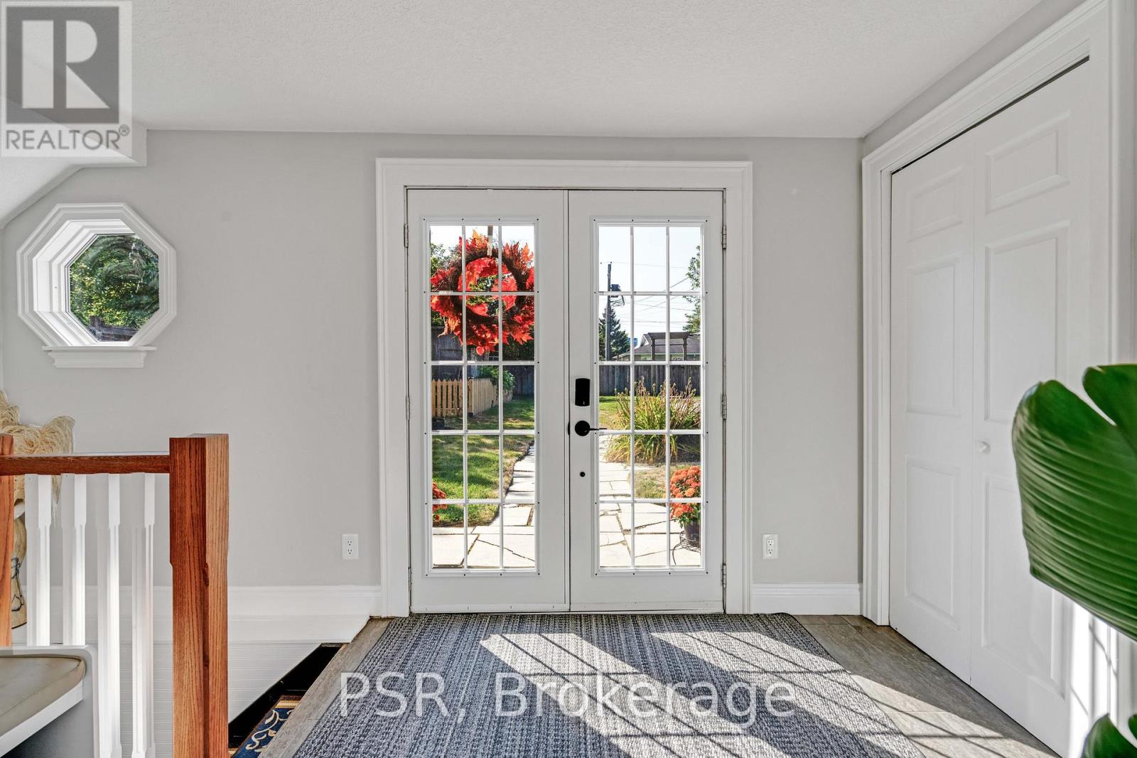 505 MAIN STREET E - 29