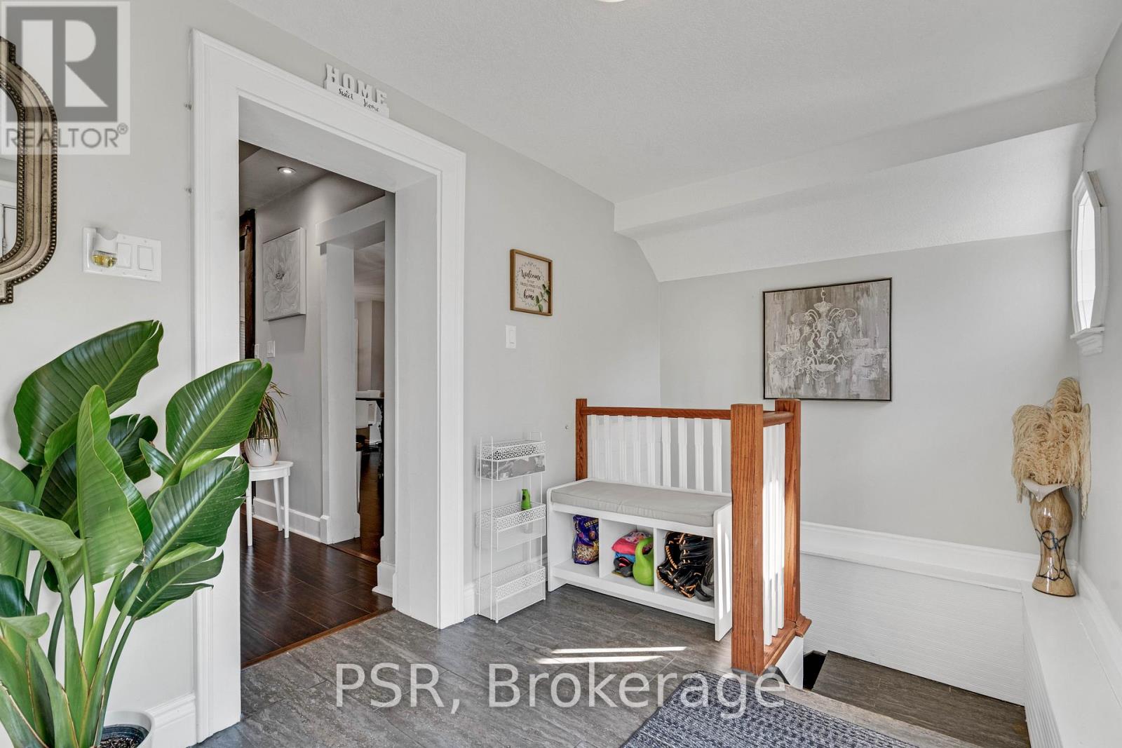 505 MAIN STREET E - 30