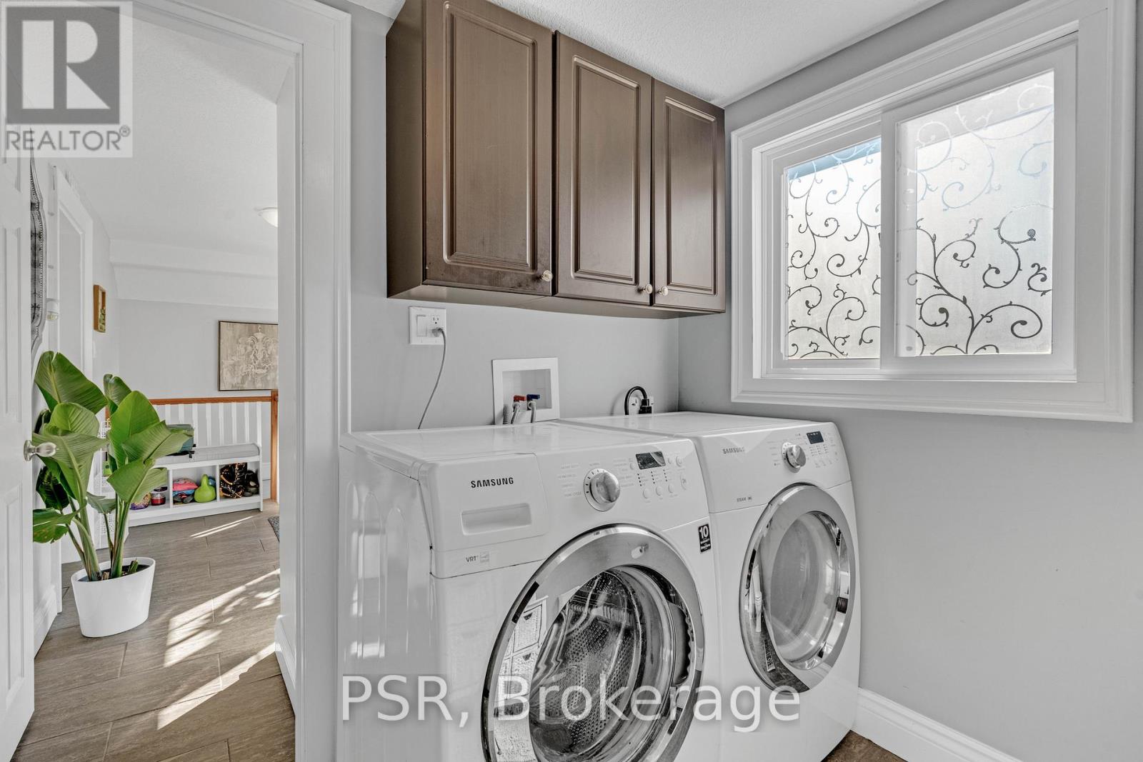 505 MAIN STREET E - 35
