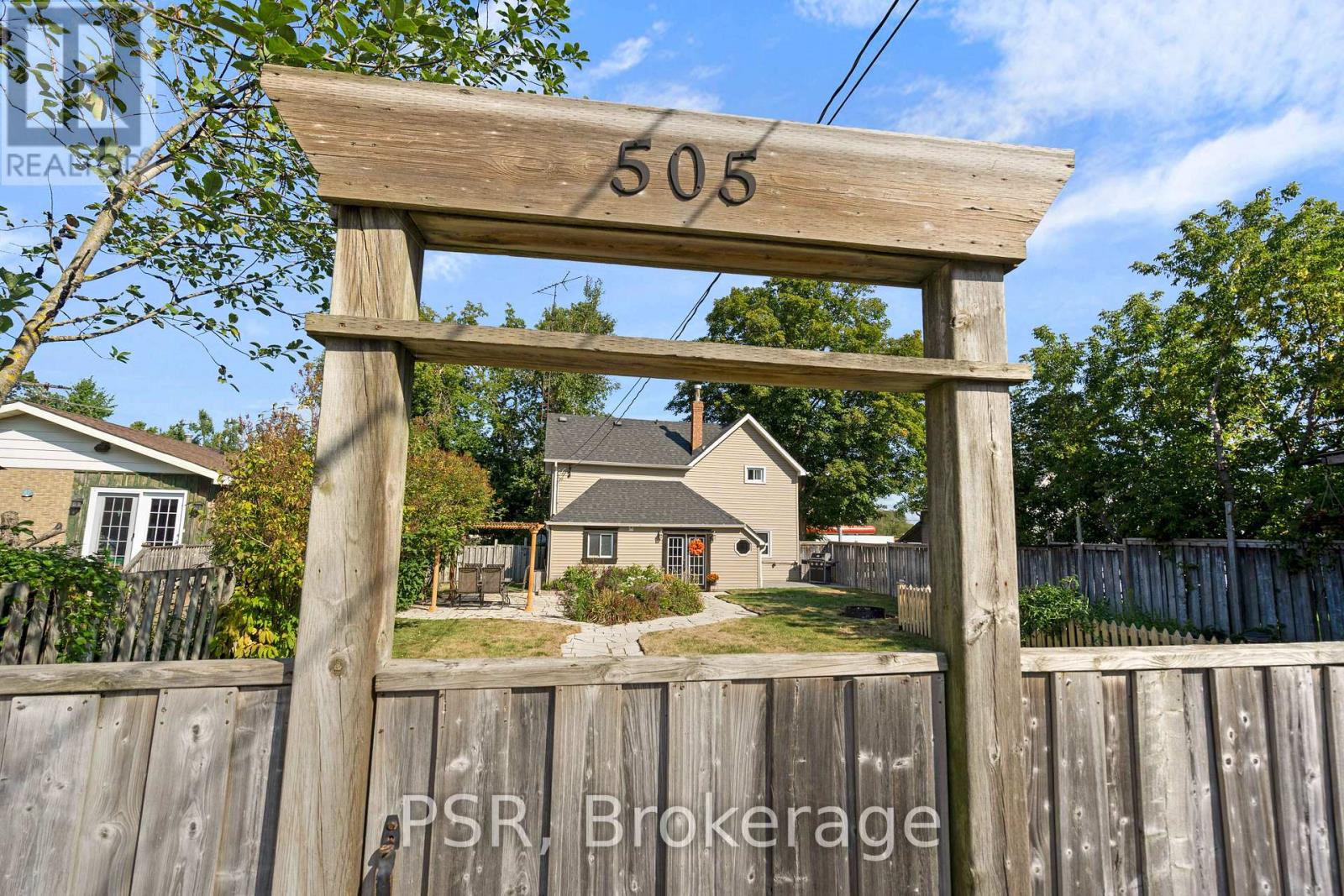505 MAIN STREET E - 39