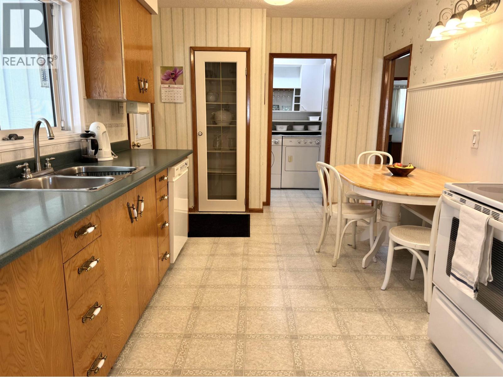 3931 11TH Avenue, Smithers