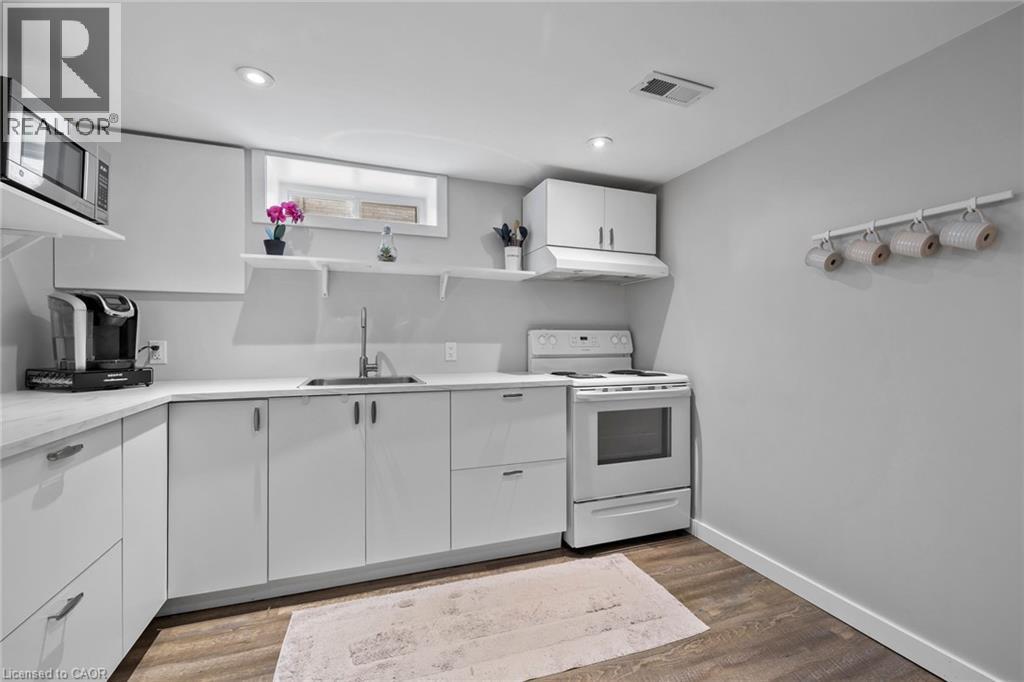 42 ATWATER Crescent - 28