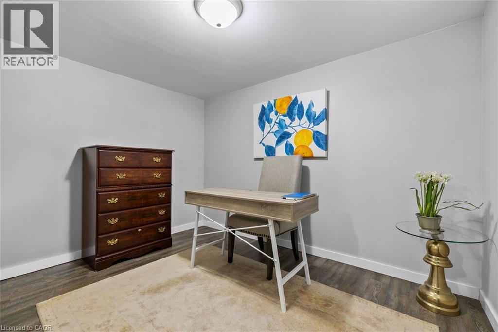 42 ATWATER Crescent - 37