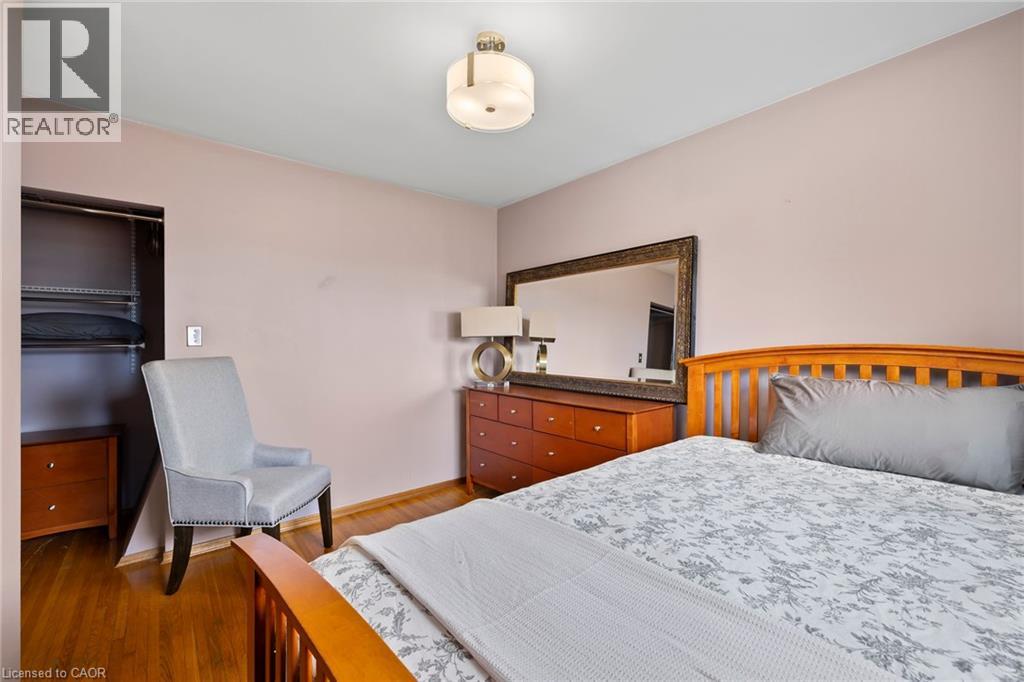42 ATWATER Crescent - 26