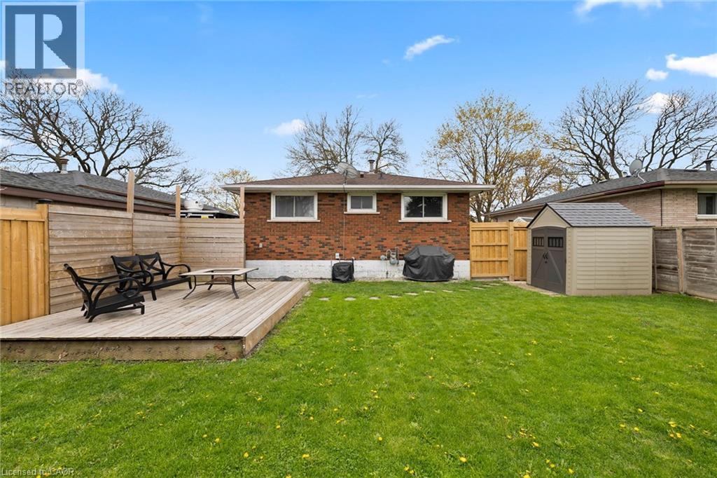 42 ATWATER Crescent - 43