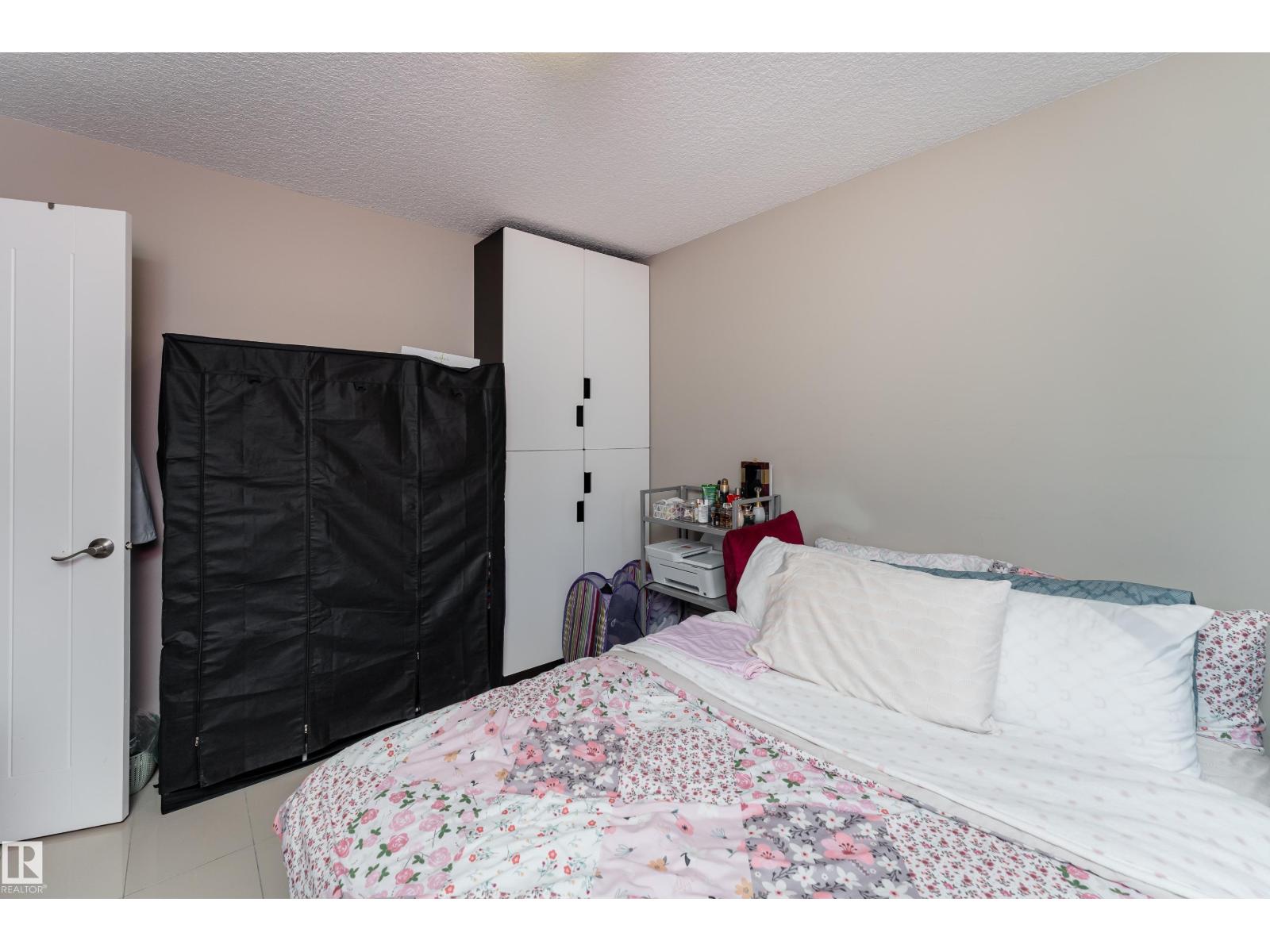 12847 86 ST NW - 15