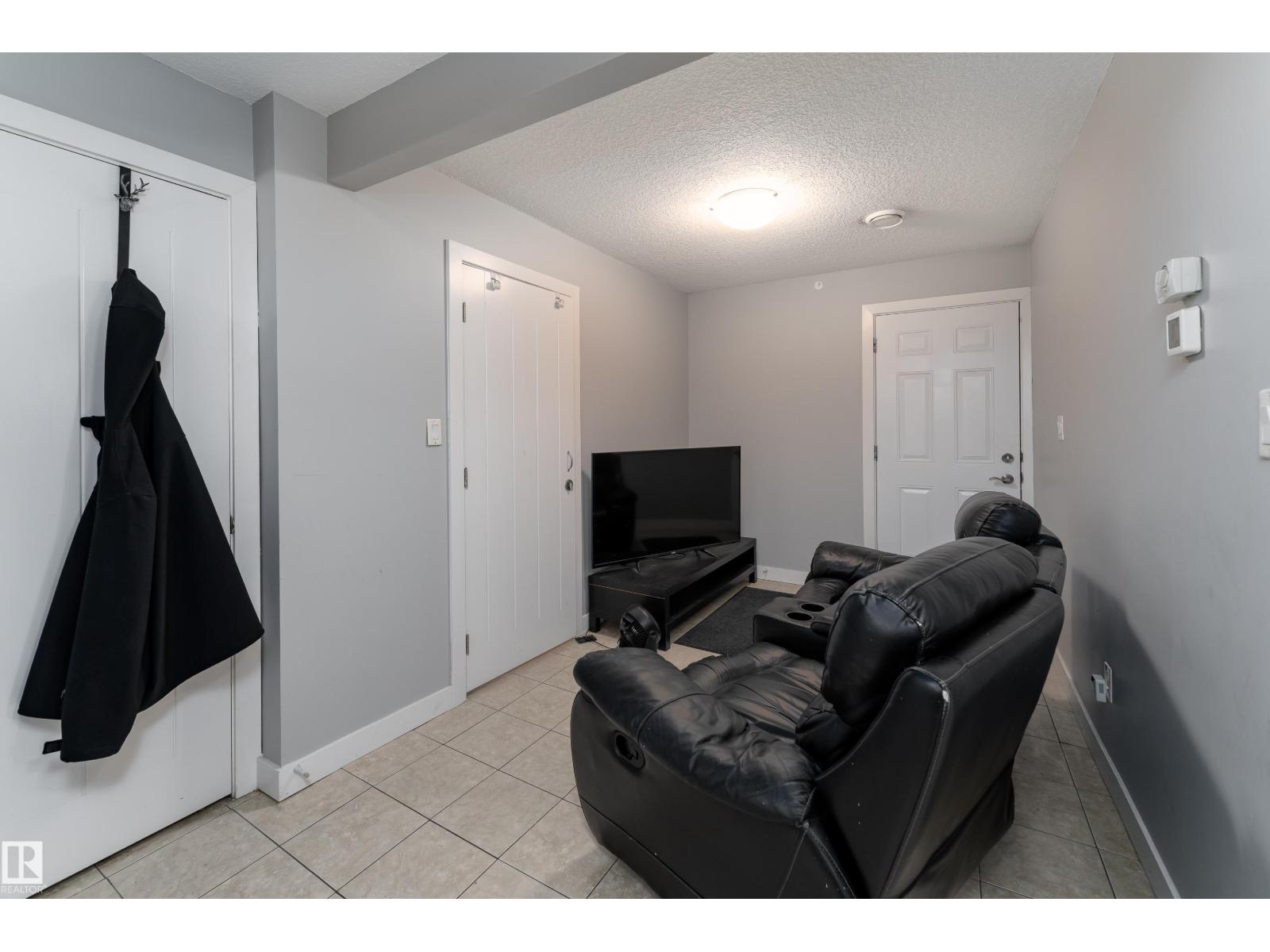 12847 86 ST NW - 20