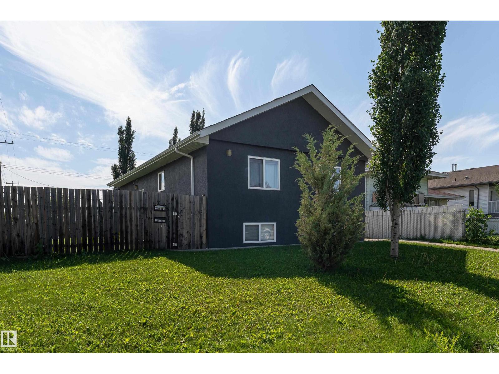 12847 86 ST NW - 45