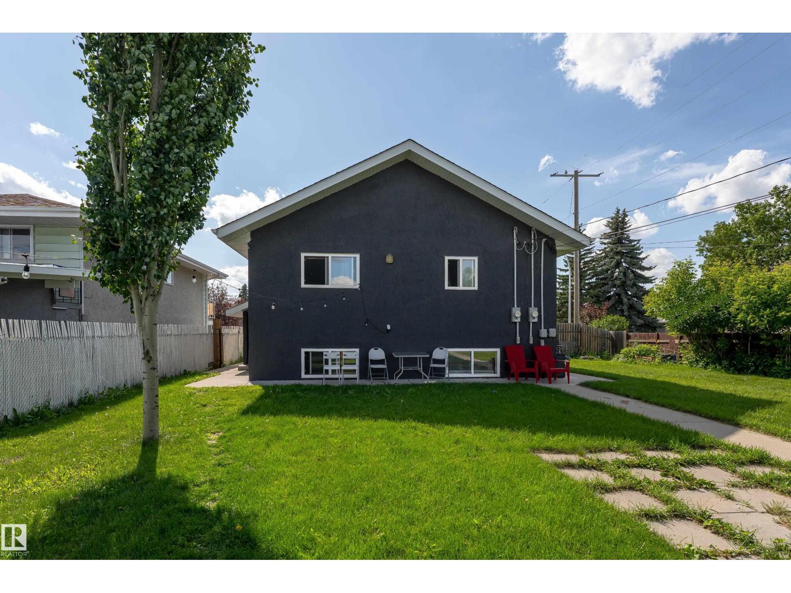 12847 86 ST NW - 46