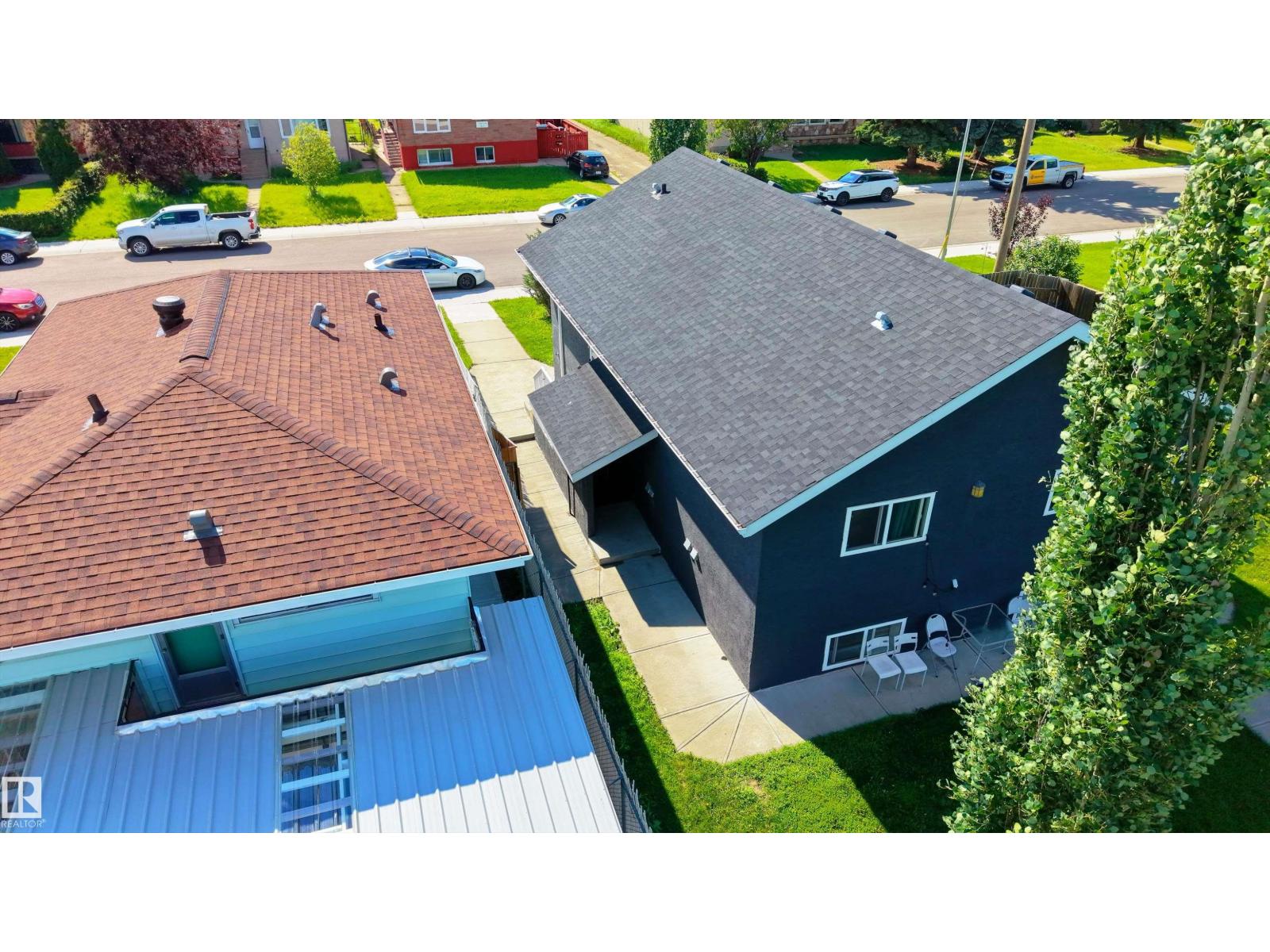 12847 86 ST NW - 55