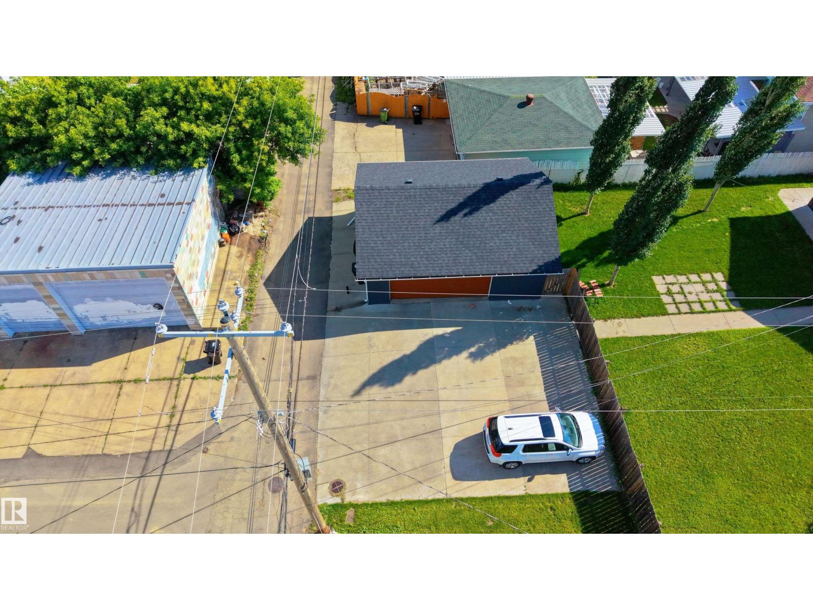 12847 86 ST NW - 58