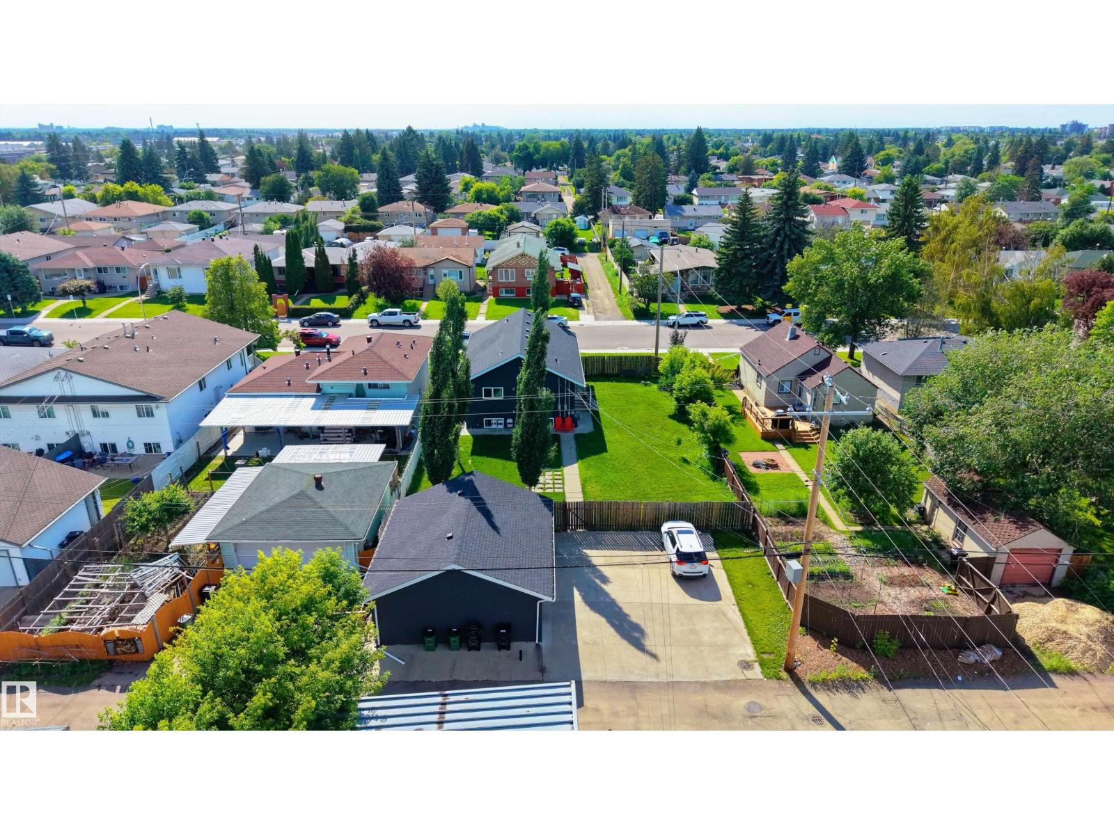 12847 86 ST NW - 61