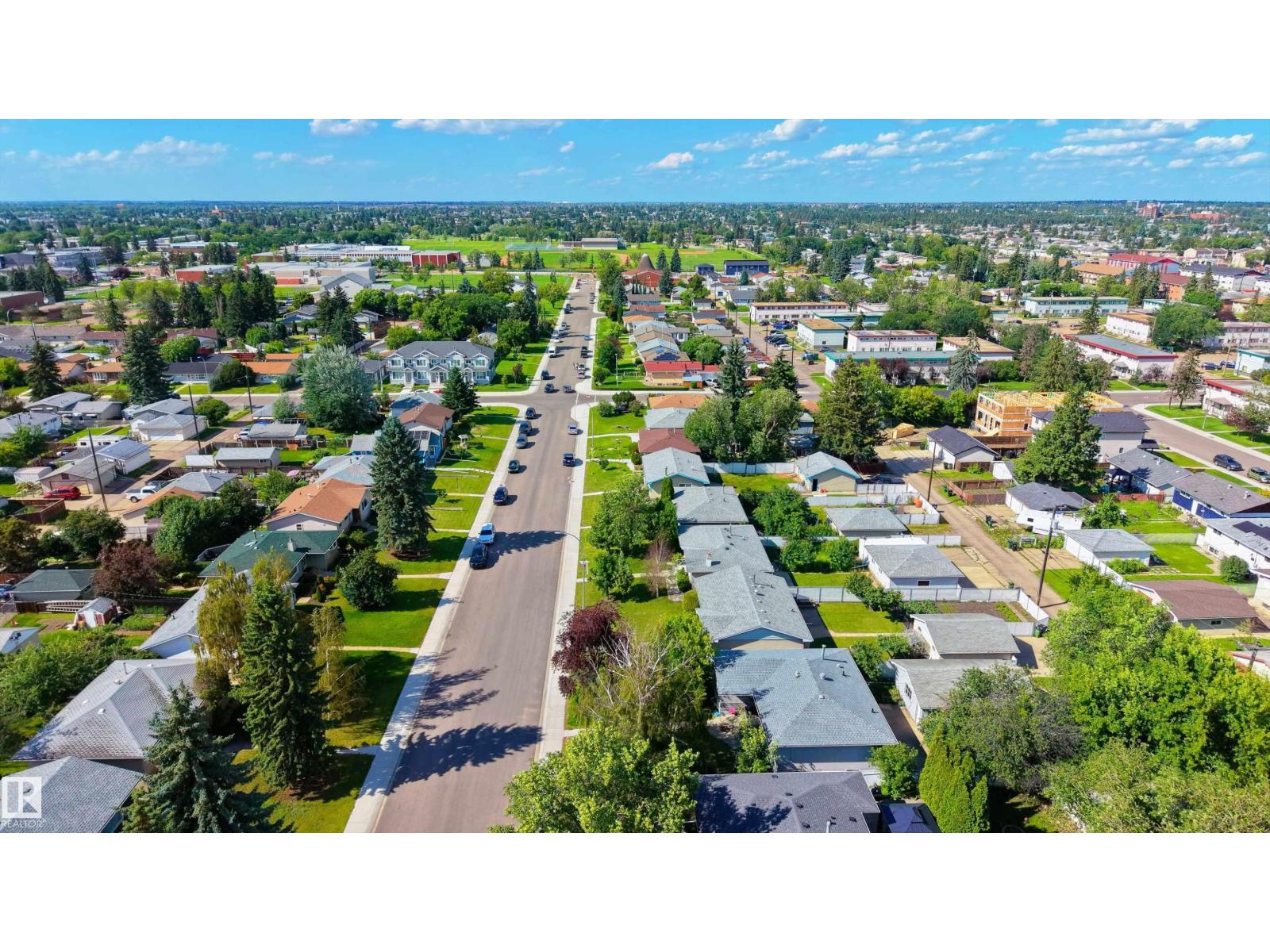 12847 86 ST NW - 62