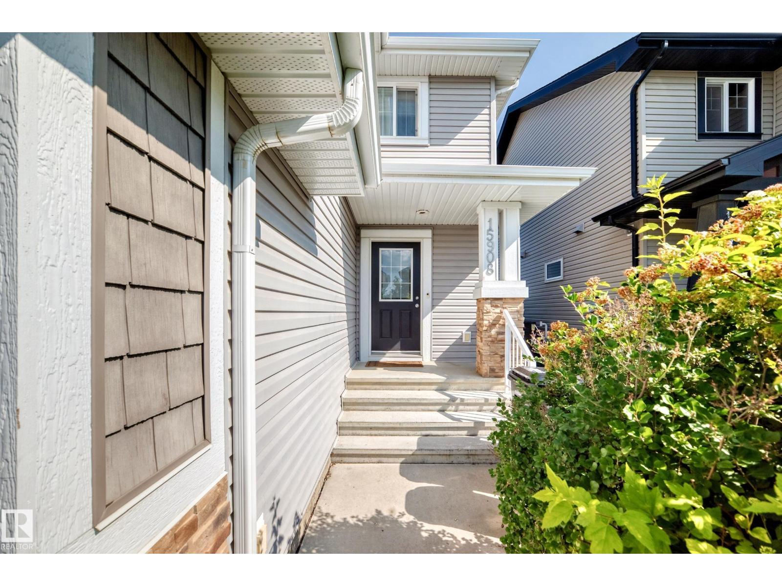 15908 10 AV SW - 3