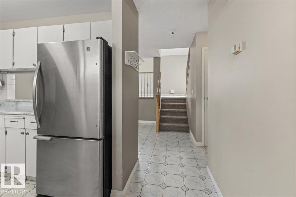5512 19A AV NW - 9