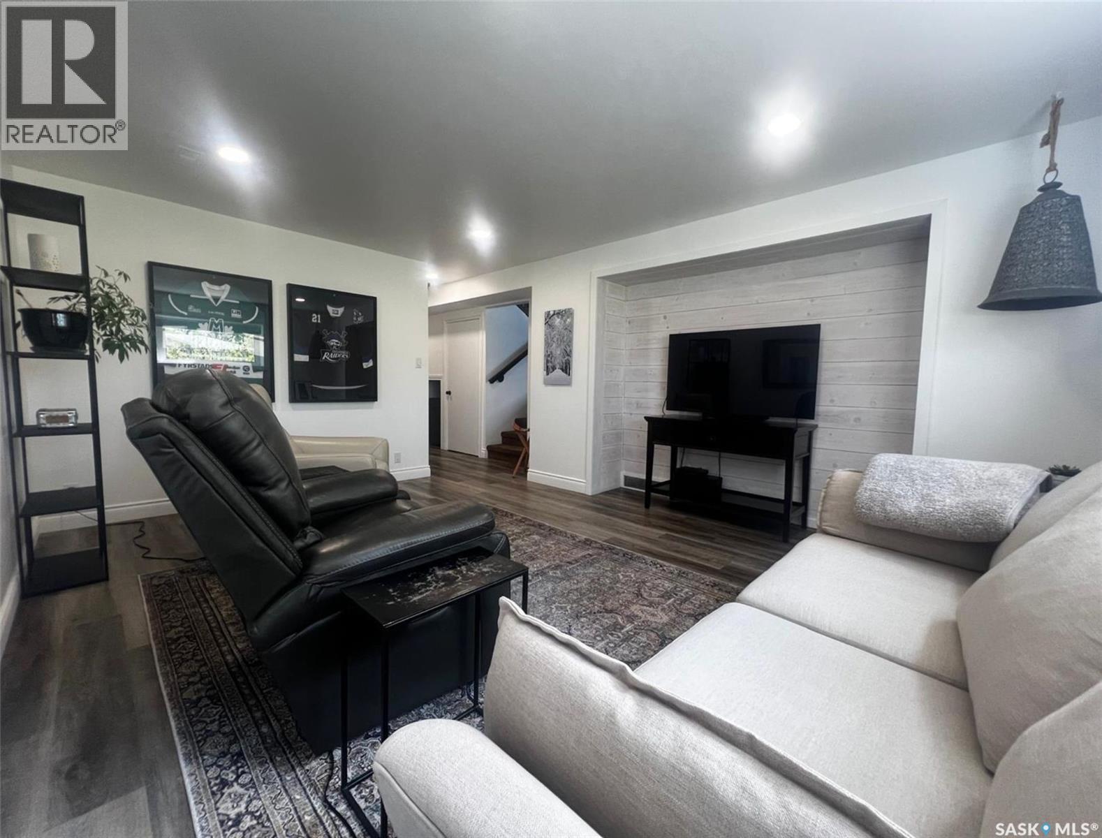 1183 George STREET E - 26