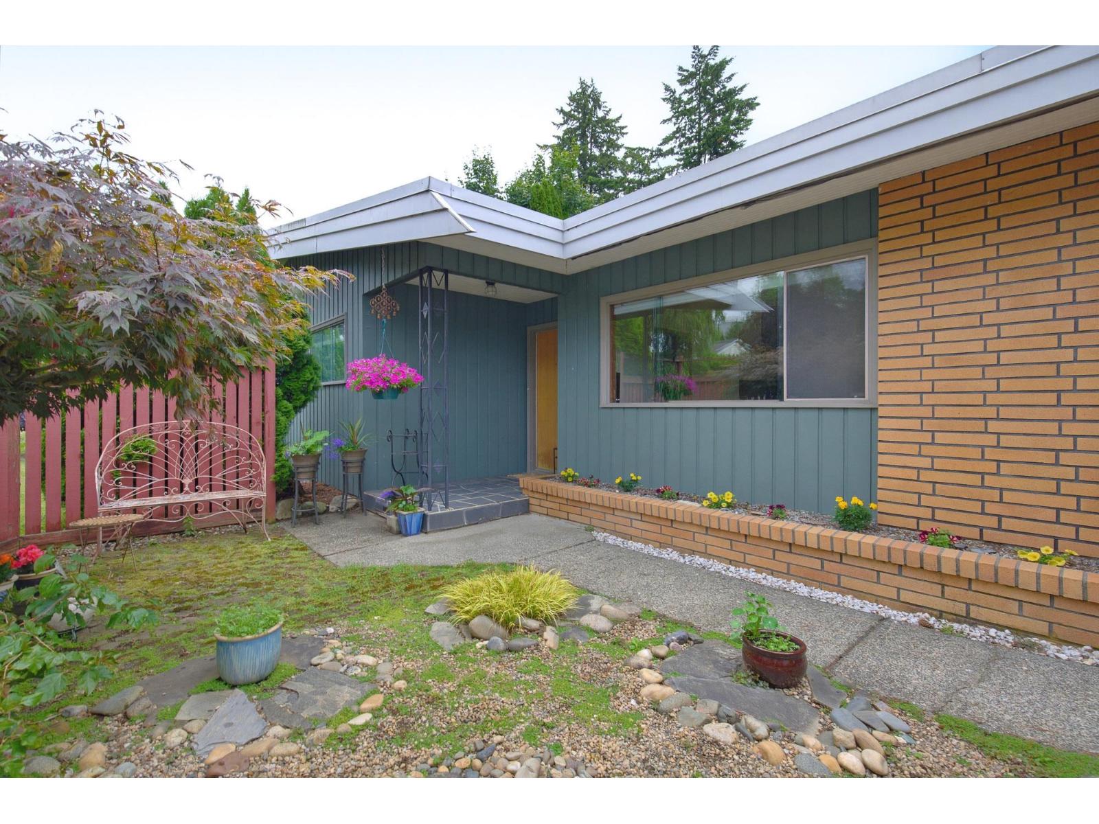 4 Bed, 2 Bath House for Sale in Abbotsford – 2822 UPLAND CRESCENT, Abbotsford – MLS# R3146007