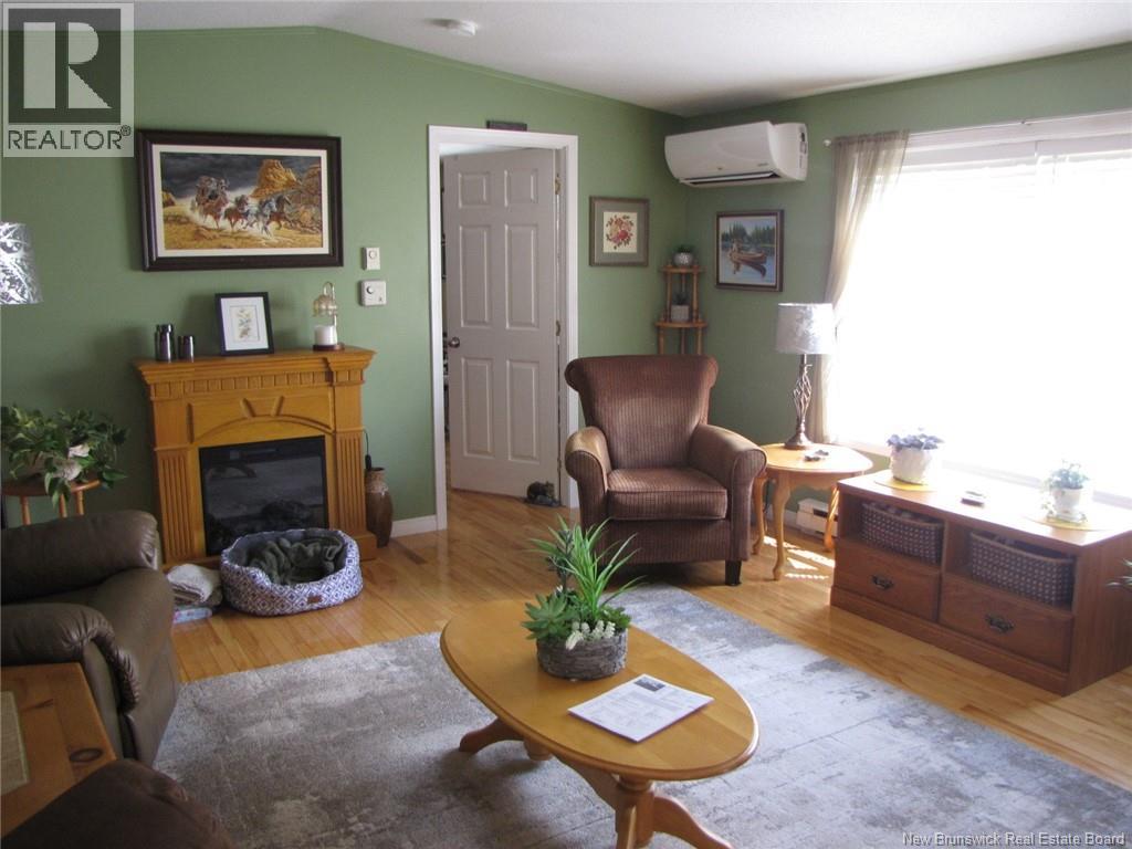 26 Aspenwood Street - 24