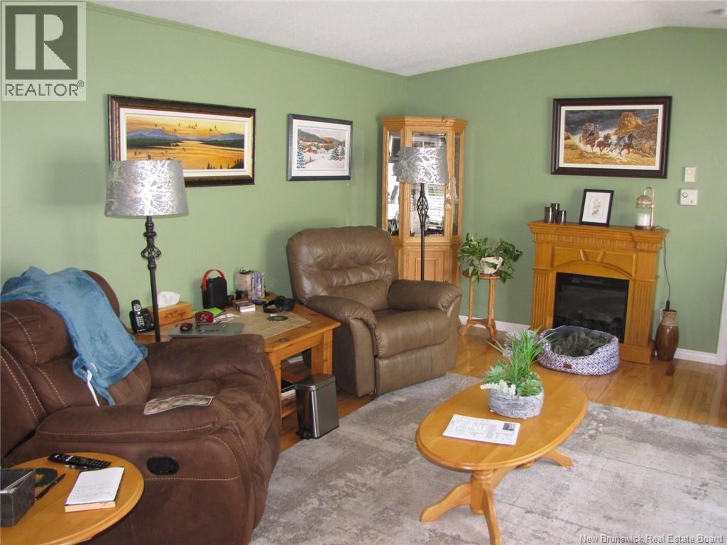 26 Aspenwood Street - 23